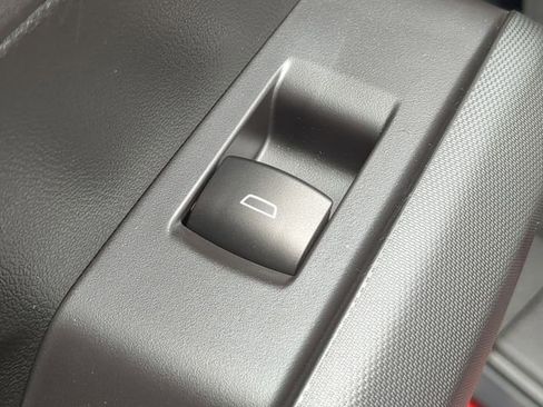 New 2025 GMC Canyon Elevation w/ Convenience Package image 37