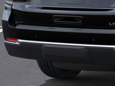 New 2026 Chevrolet Suburban LT w/ Comfort Package image 14