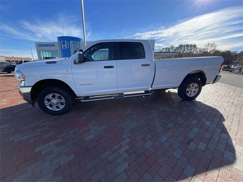 Used 2024 RAM 2500 Big Horn image 31