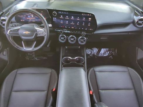 Used 2024 Chevrolet Blazer EV LT AWD/4WD image 19