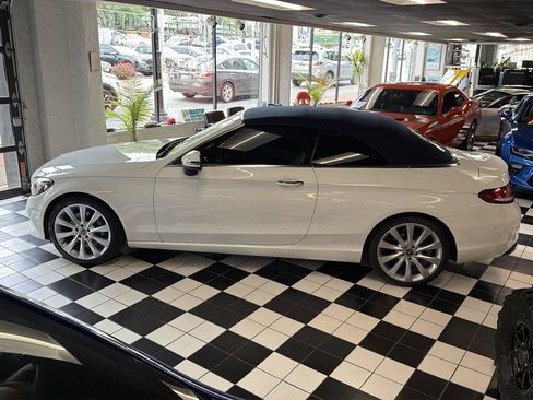 Used 2021 Mercedes-Benz C 300 4MATIC Cabriolet image 8