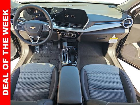 New 2025 Chevrolet Trax LT w/ Driver Confidence Package image 9