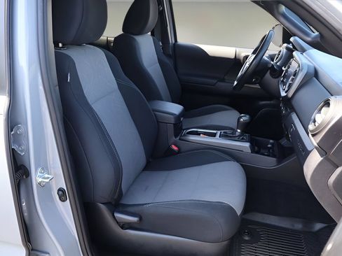 Certified 2021 Toyota Tacoma TRD Sport RWD image 17
