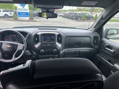 Used 2025 Chevrolet Silverado 1500 Custom w/ LPO, Dark Essentials Package AWD/4WD image 11