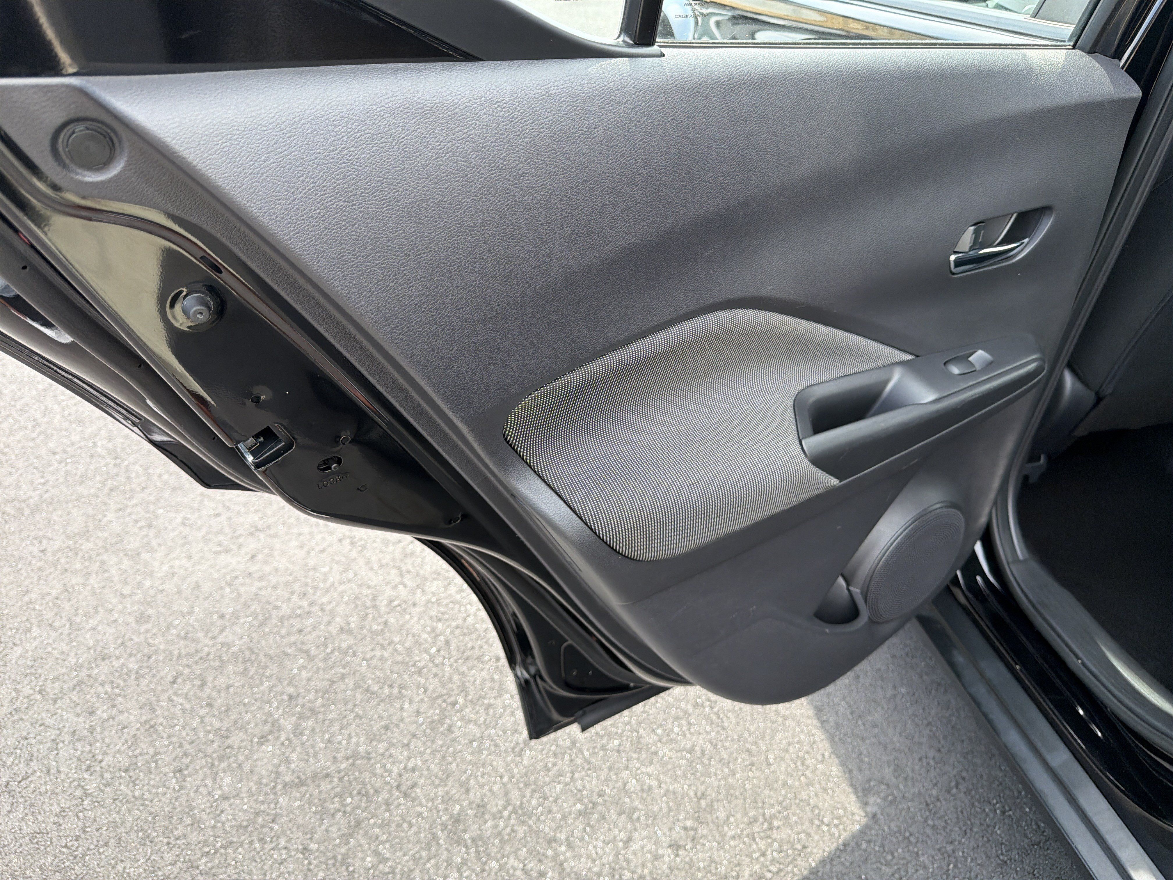 Used 2020 Nissan Kicks SV FWD image 21