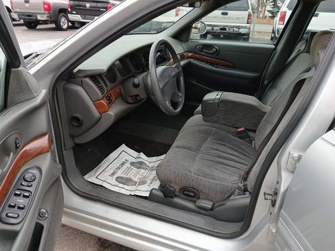 Used 2002 Buick Le Sabre Custom image 9