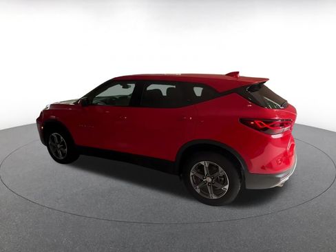 Used 2025 Chevrolet Blazer LT FWD image 10