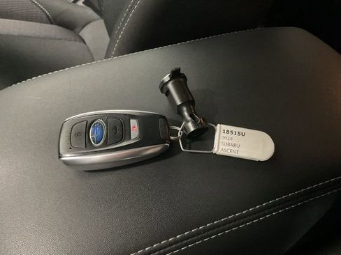 Used 2024 Subaru Ascent Premium w/ Convenience Package image 23