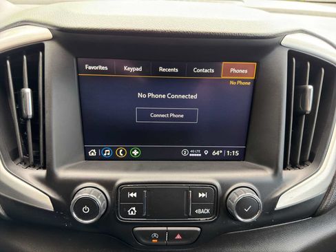 Used 2024 GMC Terrain SLT AWD/4WD image 16