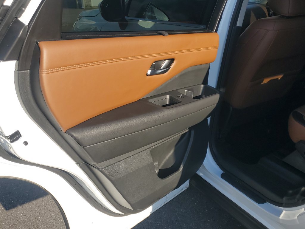 Used 2025 Nissan Pathfinder Platinum w/ Cargo Package FWD image 19