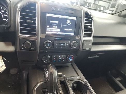 Used 2015 Ford F150 XLT w/ Equipment Group 302A Luxury image 10