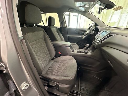 Certified 2024 Chevrolet Equinox LT w/ LPO, Floor Liner Package image 18