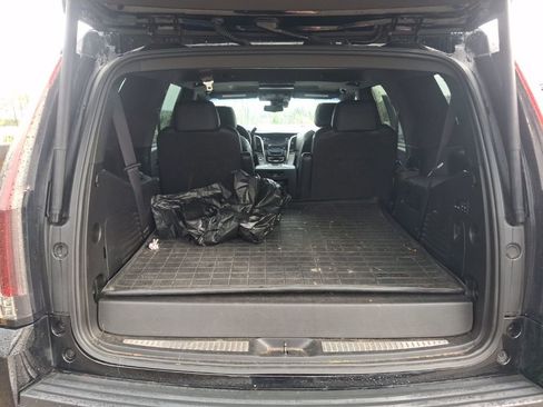 Used 2020 Cadillac Escalade Platinum w/ Escalade Sport Edition image 8