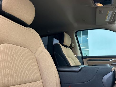 Used 2019 RAM 1500 Big Horn image 16