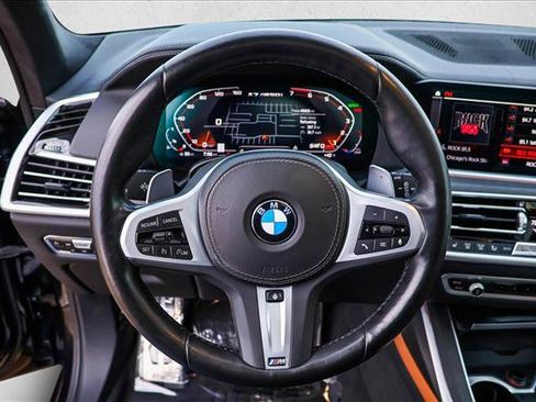 Used 2022 BMW X7 M50i w/ Dynamic Handling Package image 13