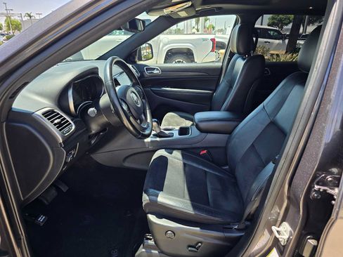 Used 2020 Jeep Grand Cherokee Altitude RWD image 20