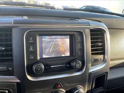 Used 2024 RAM 1500 Classic SLT image 22