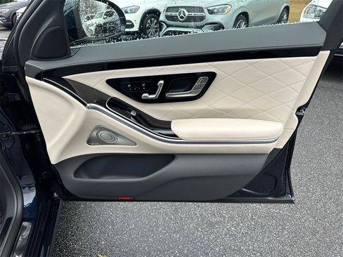New 2026 Mercedes-Benz S 500 4MATIC image 15