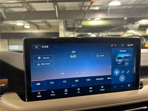 Used 2023 Lincoln Nautilus Reserve image 16