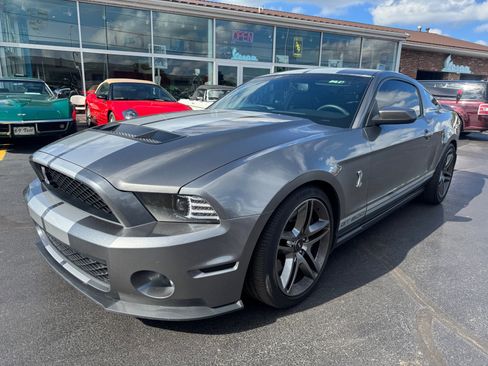Used 2010 Ford Mustang Shelby GT500 image 1