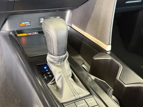 Certified 2025 Toyota Camry LE image 25