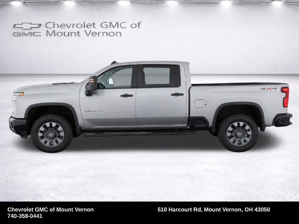 Used 2024 Chevrolet Silverado 2500 Custom AWD/4WD image 7