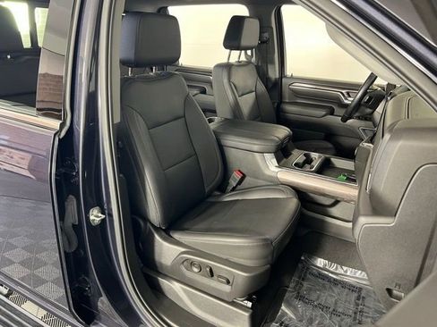 Used 2024 Chevrolet Silverado 3500 LTZ w/ LTZ Premium Package image 33