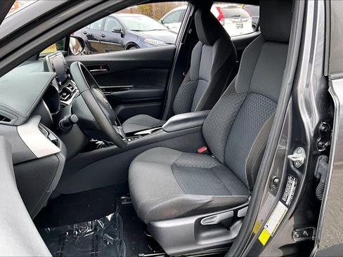 Used 2021 Toyota C-HR Nightshade image 8