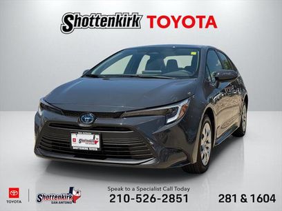 Certified 2025 Toyota Corolla LE