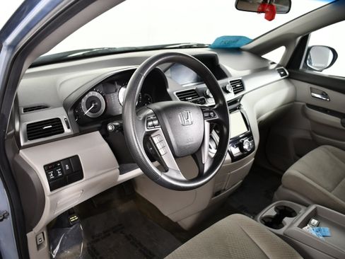 Used 2014 Honda Odyssey EX image 36
