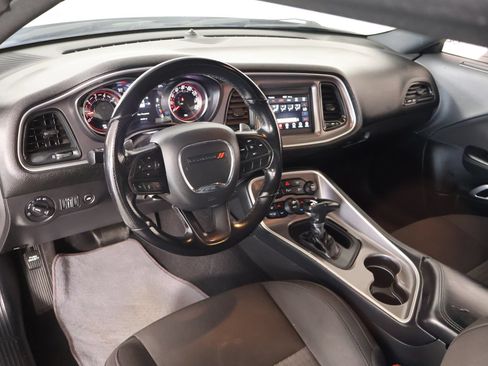 Used 2022 Dodge Challenger GT AWD/4WD image 2