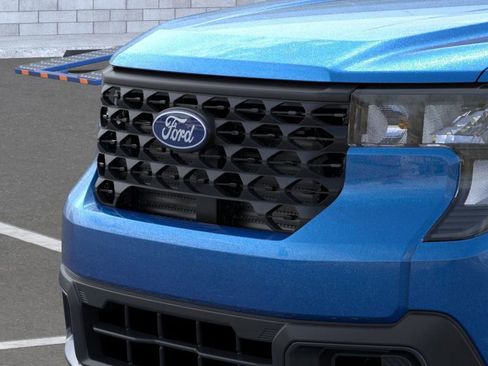 New 2025 Ford Maverick XLT w/ XLT Luxury Package image 18