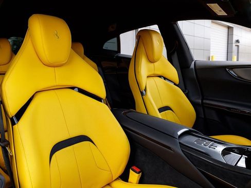 Used 2025 Ferrari Purosangue AWD/4WD image 12