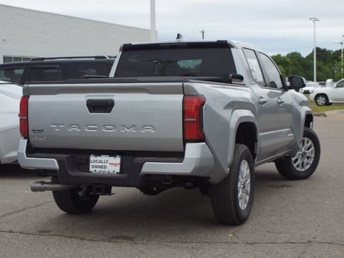 New 2026 Toyota Tacoma SR5 AWD/4WD image 21