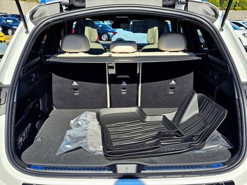 New 2026 Mercedes-Benz GLC 300 4MATIC image 10