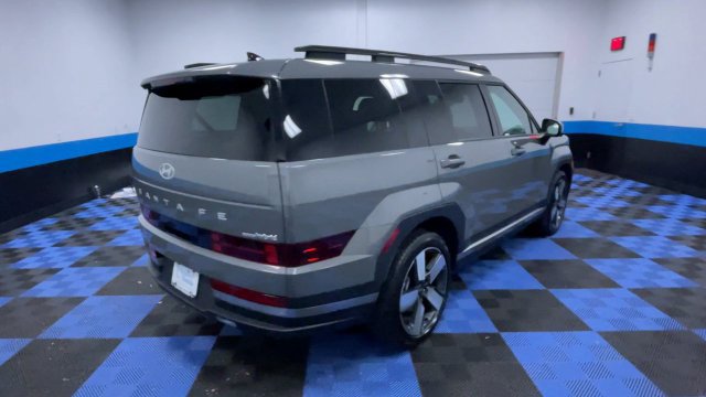 Used 2025 Hyundai Santa Fe Limited AWD/4WD image 8