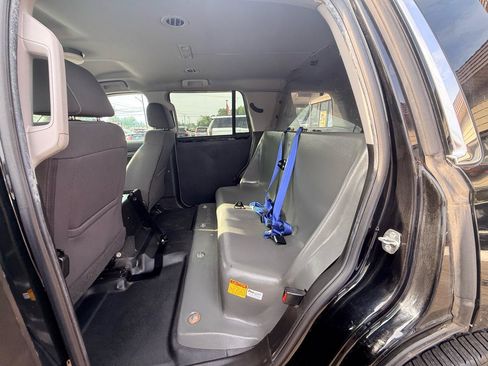 Used 2018 Chevrolet Tahoe 4WD image 9