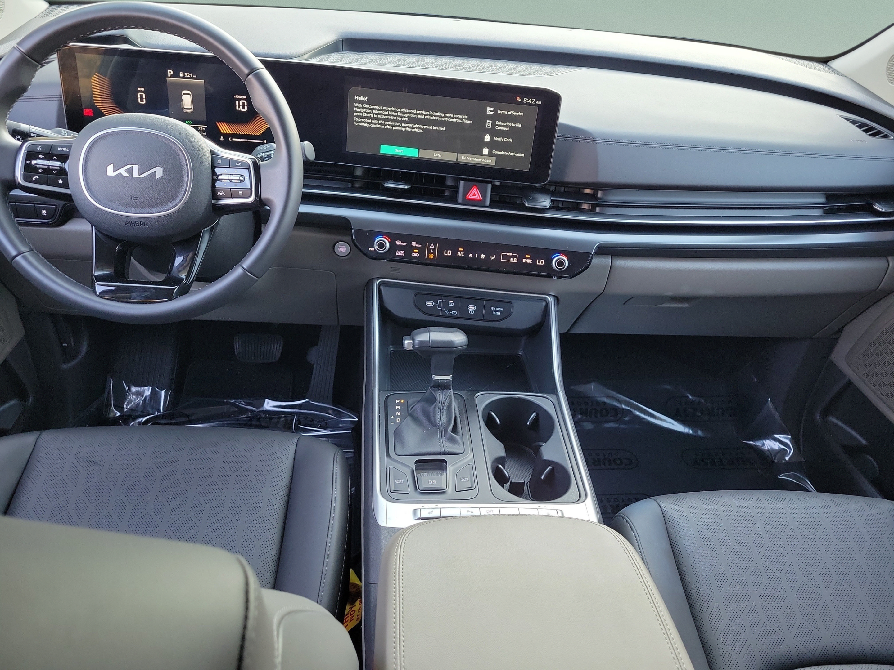 Certified 2026 Kia Carnival FWD image 10