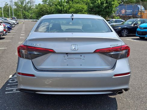 Used 2023 Honda Civic Sport image 5