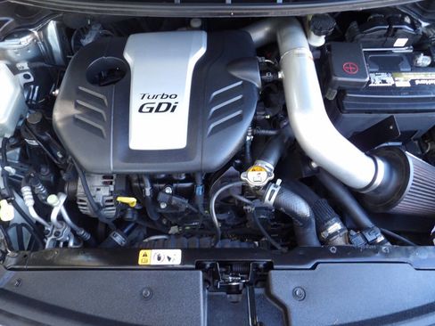 Used 2016 Kia Forte SX image 17