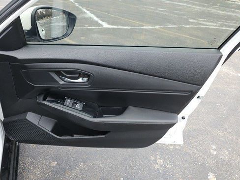 Used 2023 Honda Accord Touring image 15