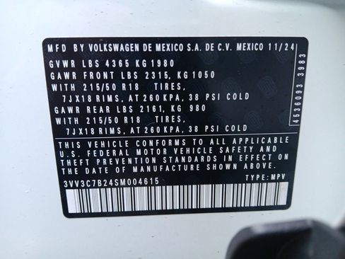 Used 2025 Volkswagen Taos SE image 28