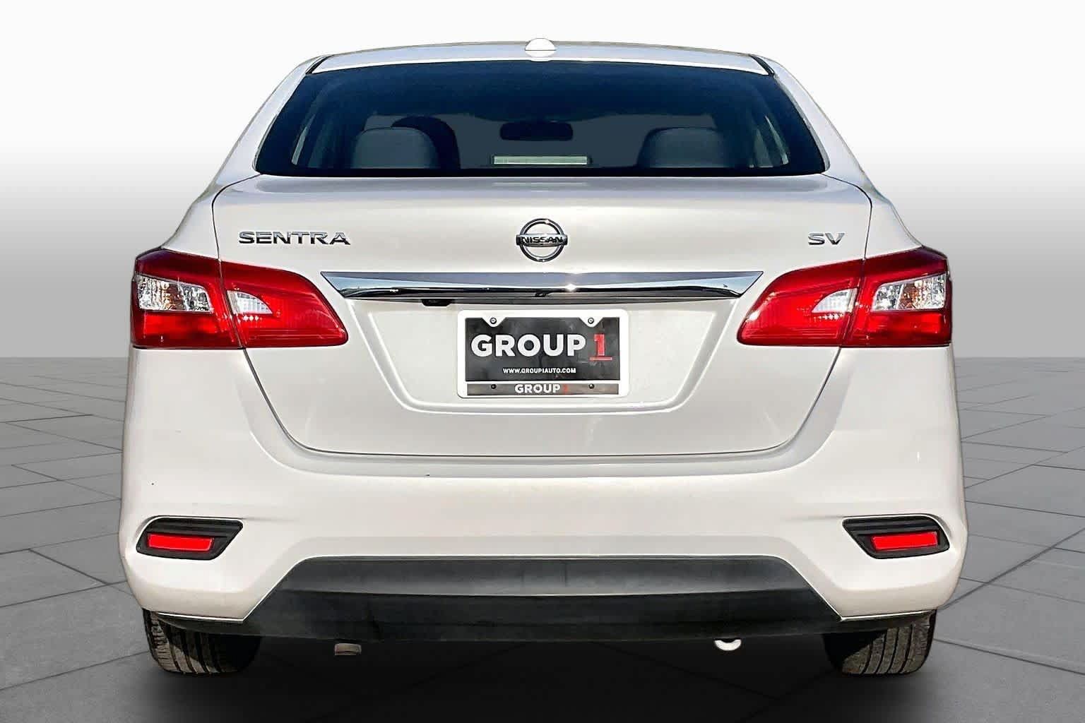 Used 2018 Nissan Sentra SV w/ Premium Package (P01) FWD image 5