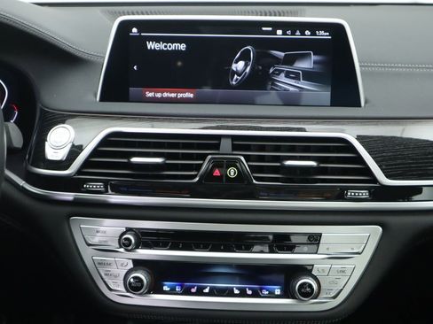 Certified 2022 BMW 740i w/ M Sport Package image 14