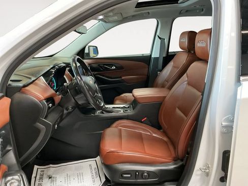 Used 2021 Chevrolet Traverse High Country AWD/4WD image 9