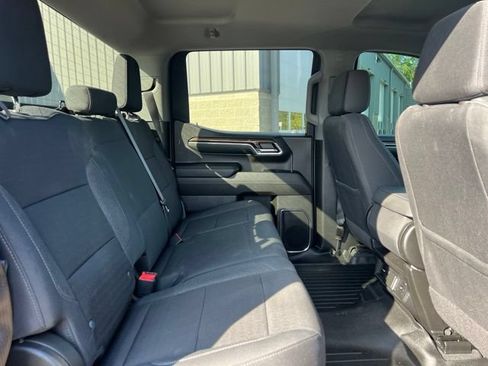 Used 2024 Chevrolet Silverado 1500 LT AWD/4WD image 13