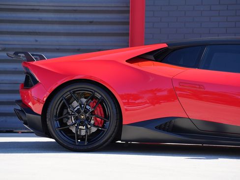 Used 2019 Lamborghini Huracan LP 580-2 image 9