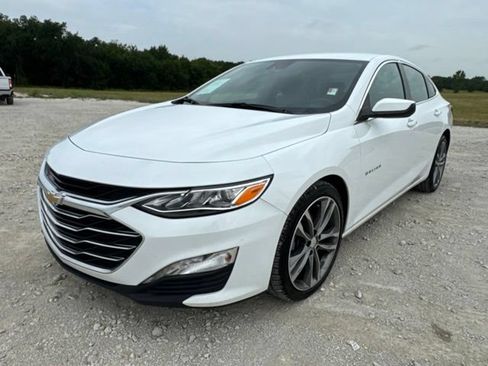 Used 2024 Chevrolet Malibu LT FWD image 1