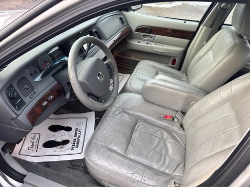Used 2005 Mercury Grand Marquis LS image 11