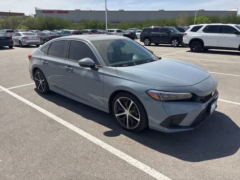 Used 2023 Honda Civic Touring image 7